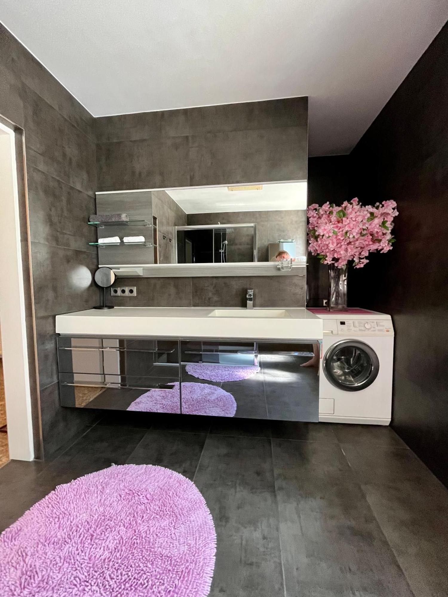 Luxurioeses Apartment Mit Pool Wien Ngoại thất bức ảnh