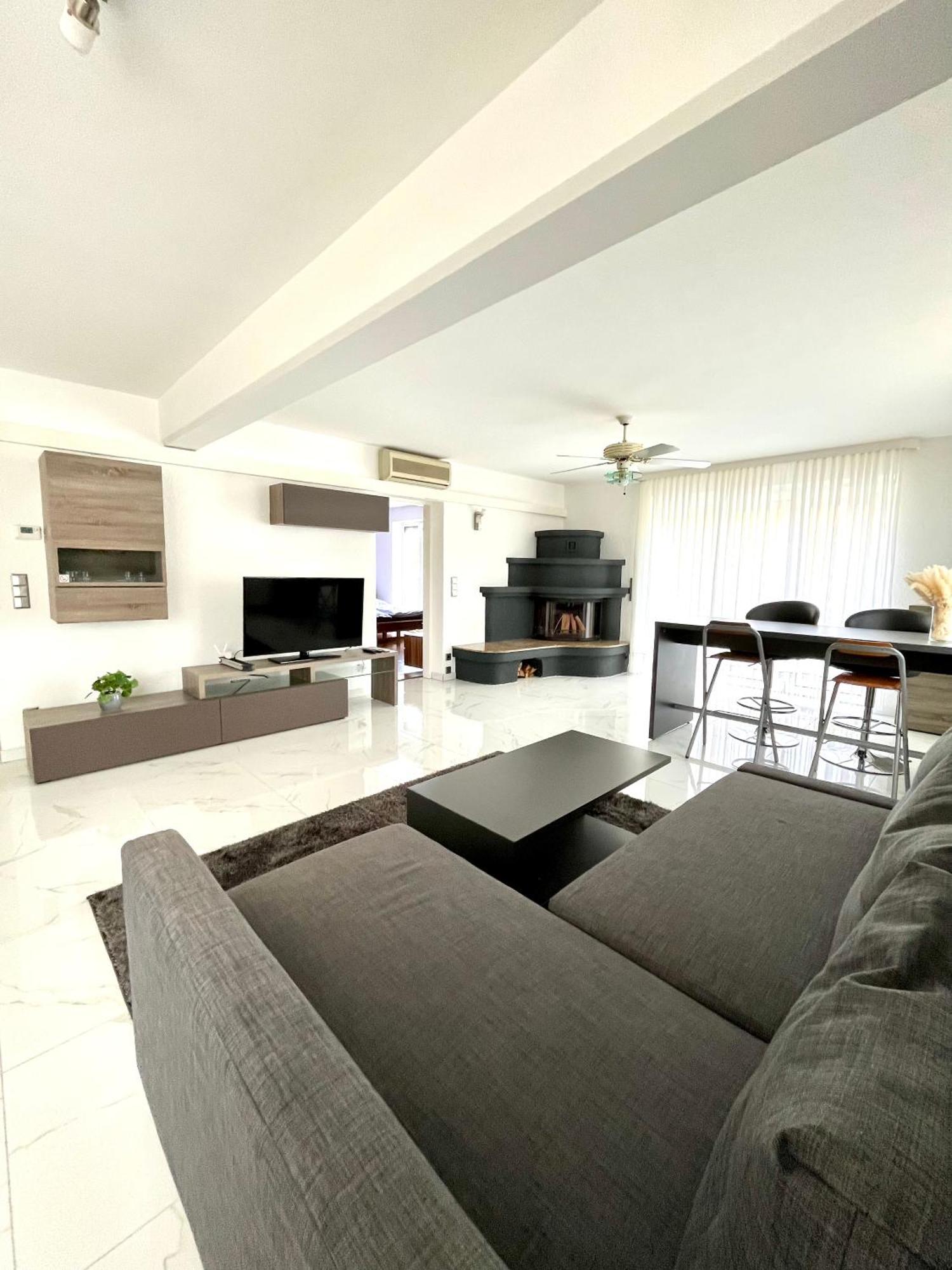 Luxurioeses Apartment Mit Pool Wien Ngoại thất bức ảnh